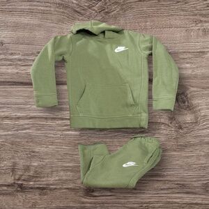 Nike Little Kids 2 piece Hoodie Set